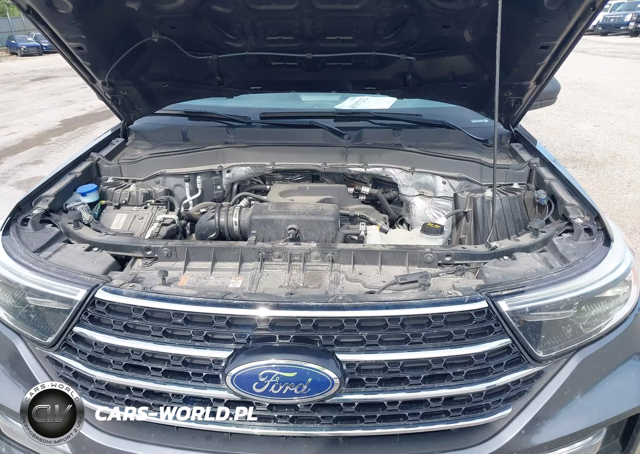 2020 Ford Explorer Xlt VIN:1FMSK8DH1LGB03579 - 10
