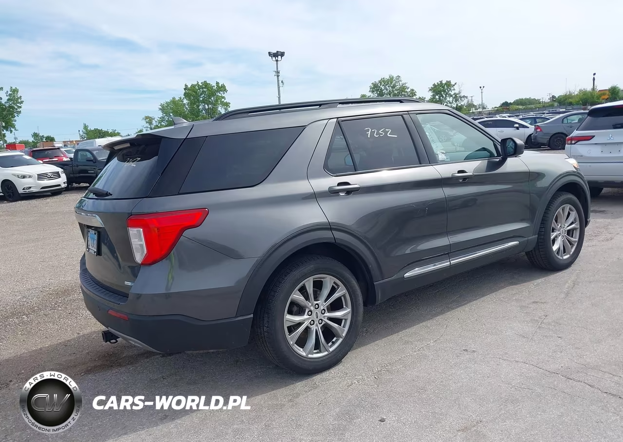 2020 Ford Explorer Xlt VIN:1FMSK8DH1LGB03579 - 4