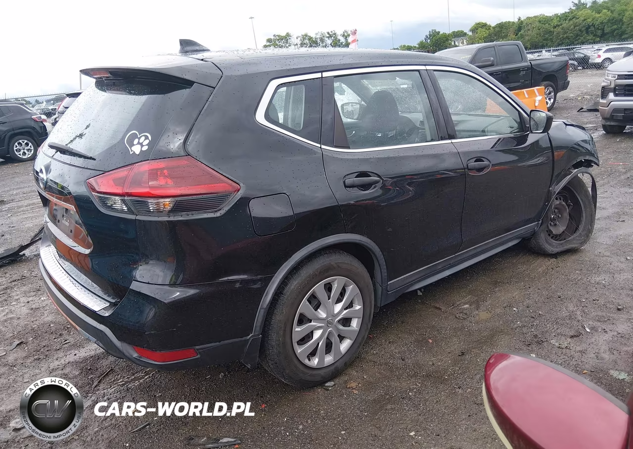2018 Nissan Rogue S VIN:KNMAT2MT2JP520723 - 4