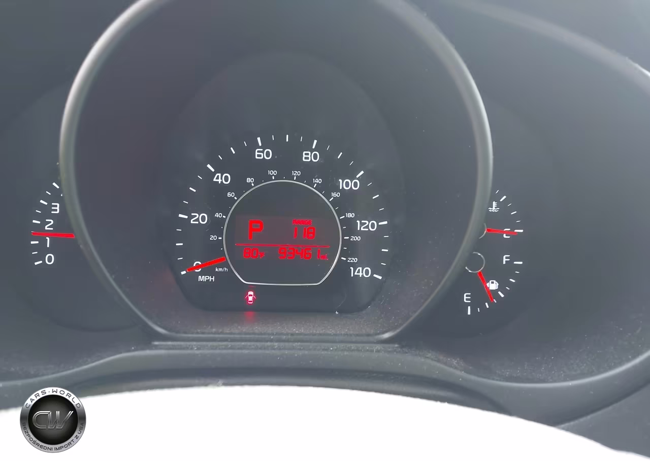 2016 Kia Soul + VIN:KNDJP3A55G7244305 - 7