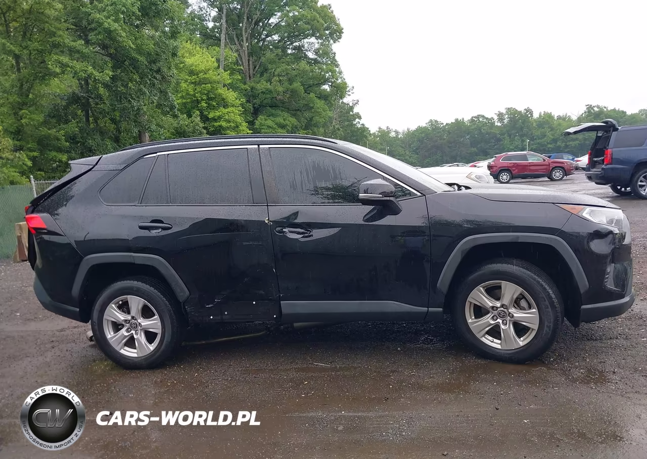 2021 Toyota Rav4 Xle VIN:2T3P1RFV1MC245718 - 13