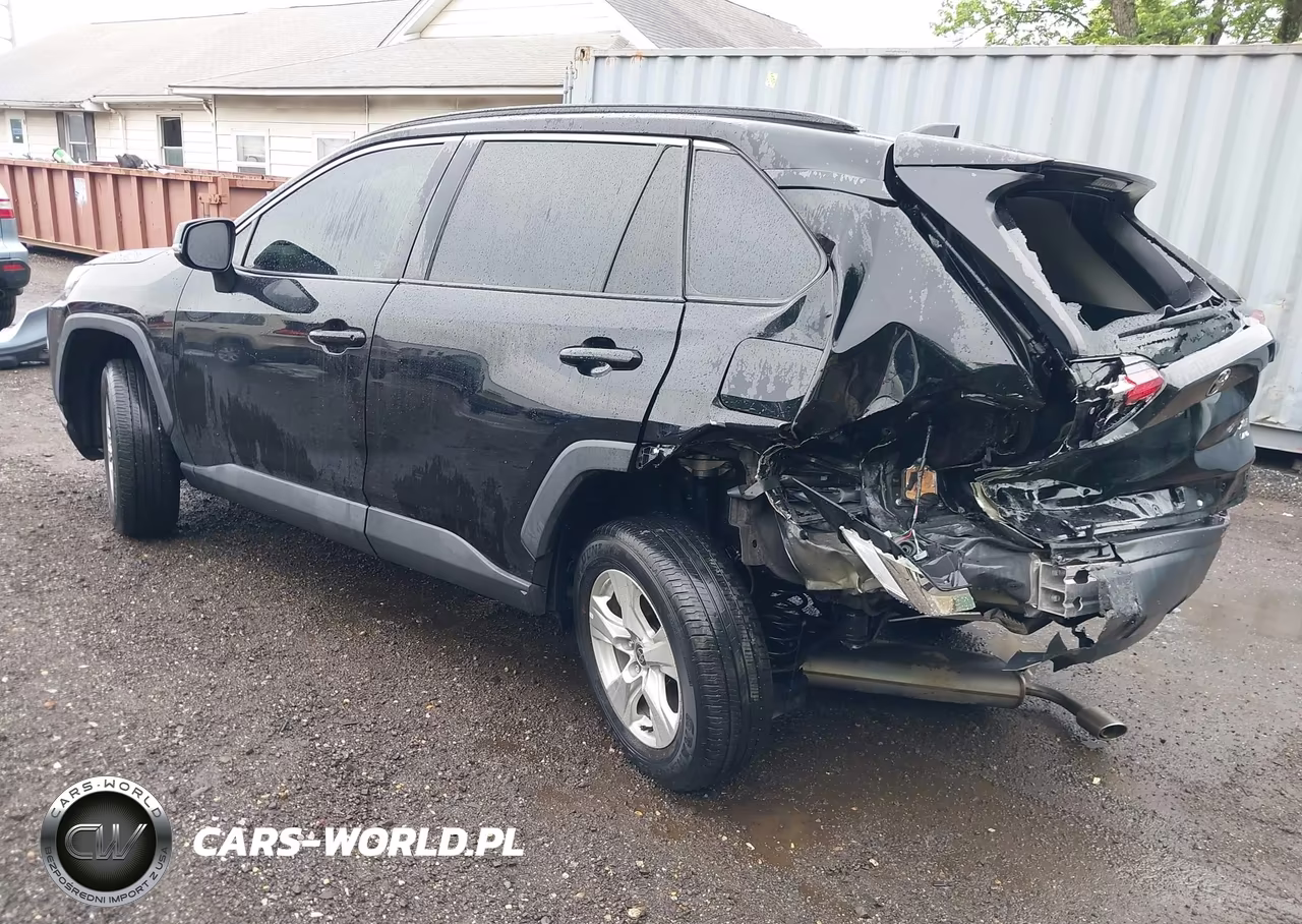 2021 Toyota Rav4 Xle VIN:2T3P1RFV1MC245718 - 3