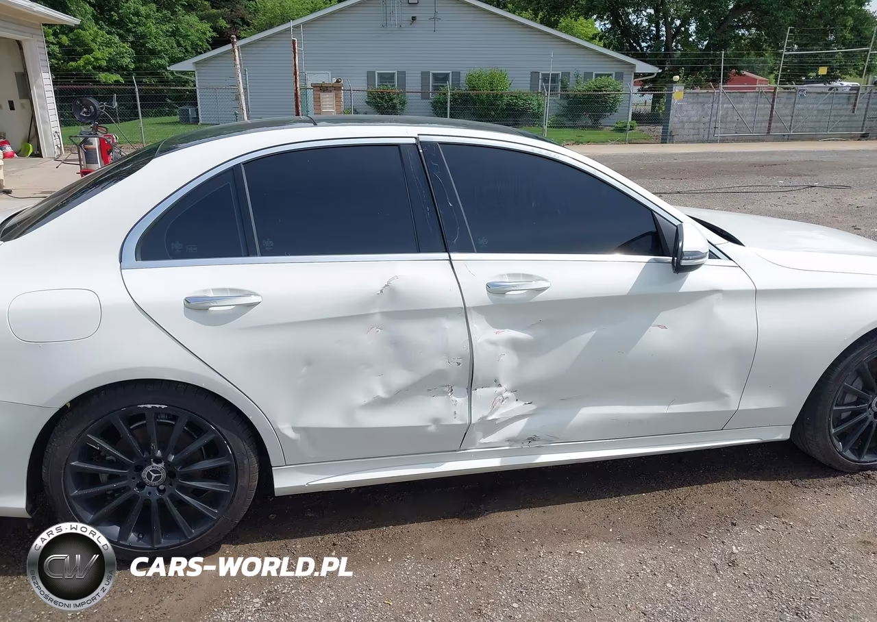 2017 Mercedes-Benz C 300 Sport VIN:55SWF4JBXHU225568 - 6