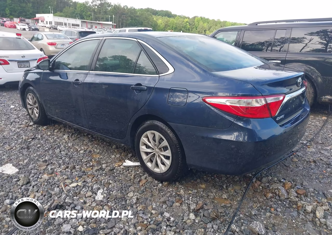 2015 Toyota Camry Le VIN:4T4BF1FK6FR478416 - 3