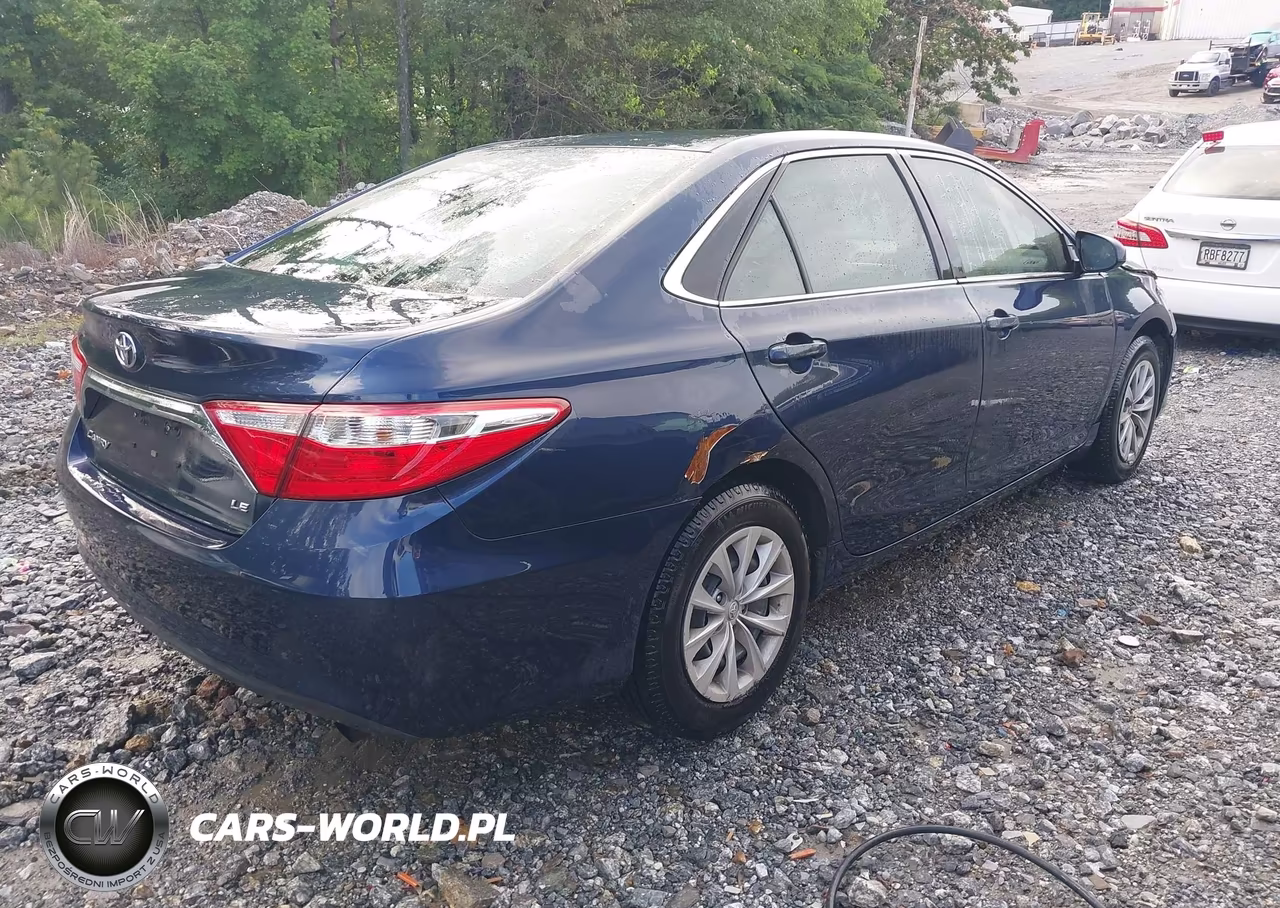2015 Toyota Camry Le VIN:4T4BF1FK6FR478416 - 4
