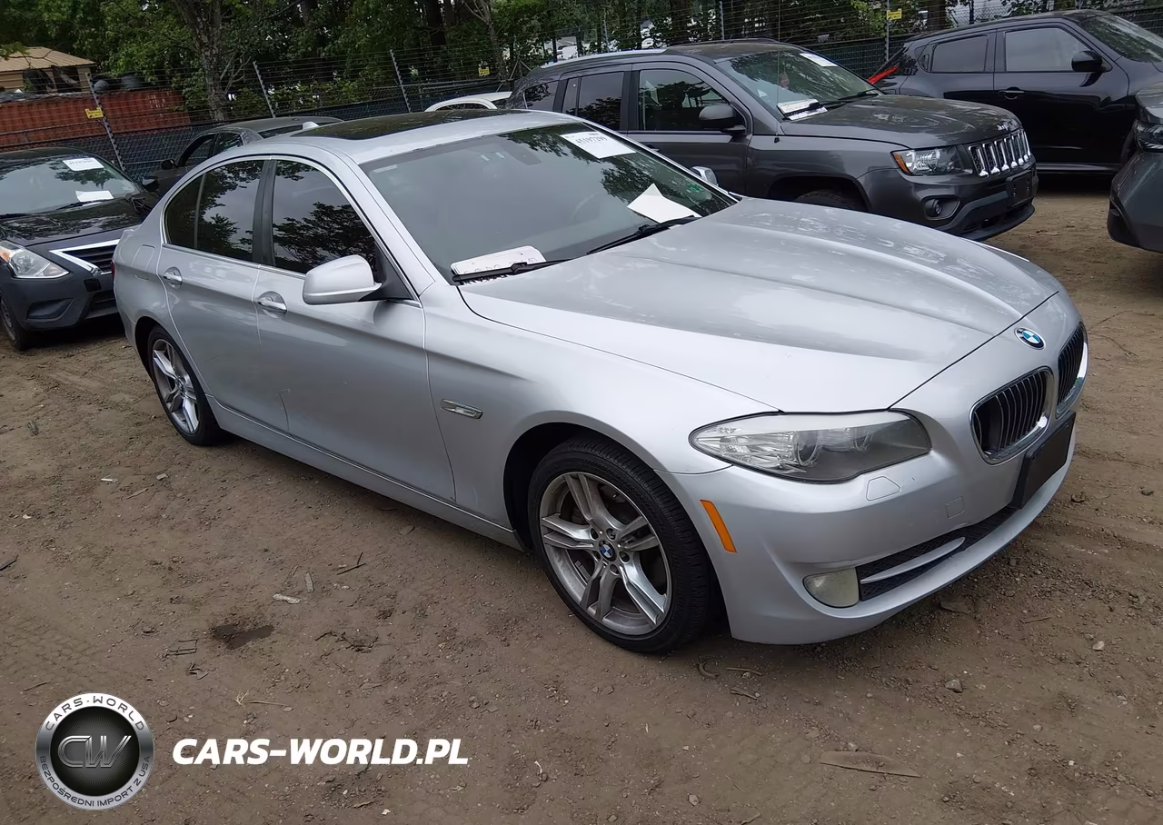 2011 BMW 528I