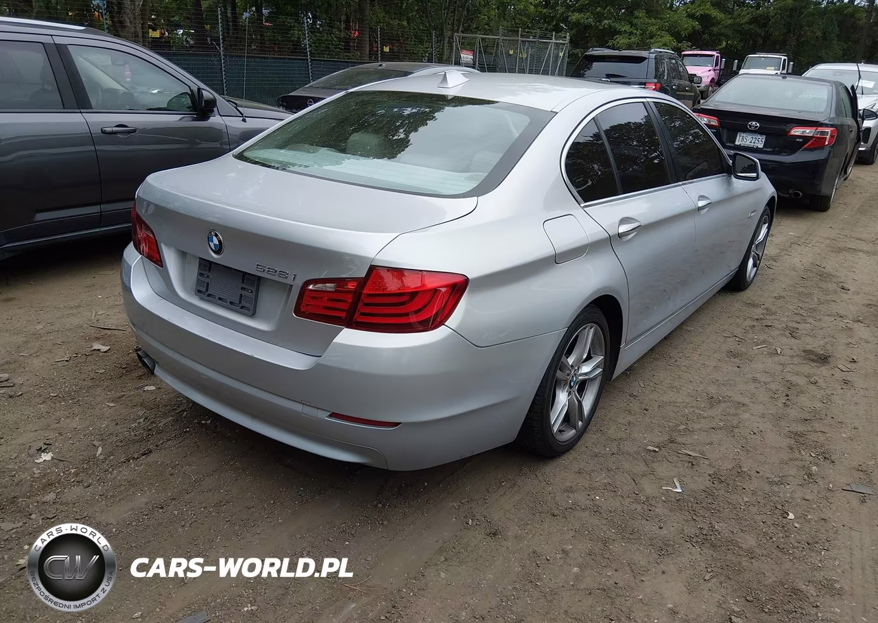 2011 BMW 528I VIN:WBAFR1C55BC737268 - 4