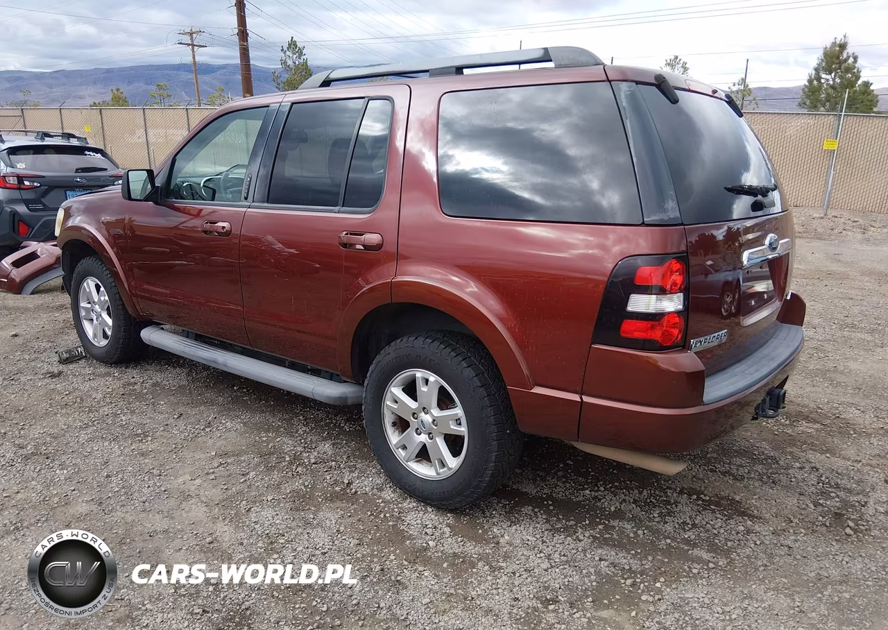 2010 Ford Explorer Xlt VIN:1FMEU7DE9AUA10105 - 3