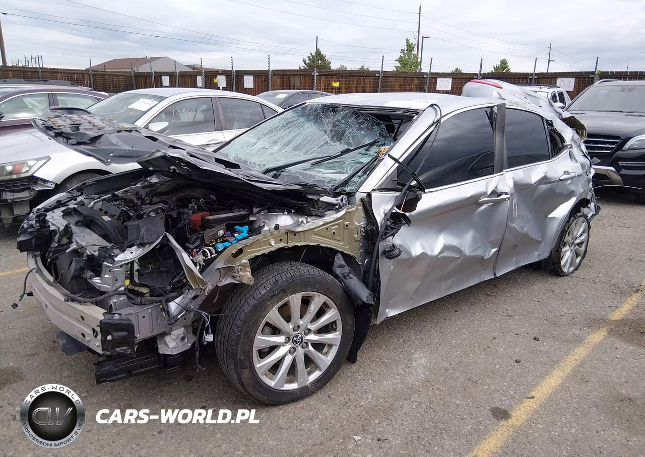 2019 Toyota Camry Le VIN:4T1B11HK3KU230530 - 2