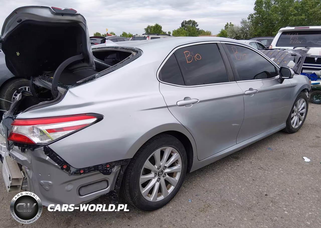 2019 Toyota Camry Le VIN:4T1B11HK3KU230530 - 4