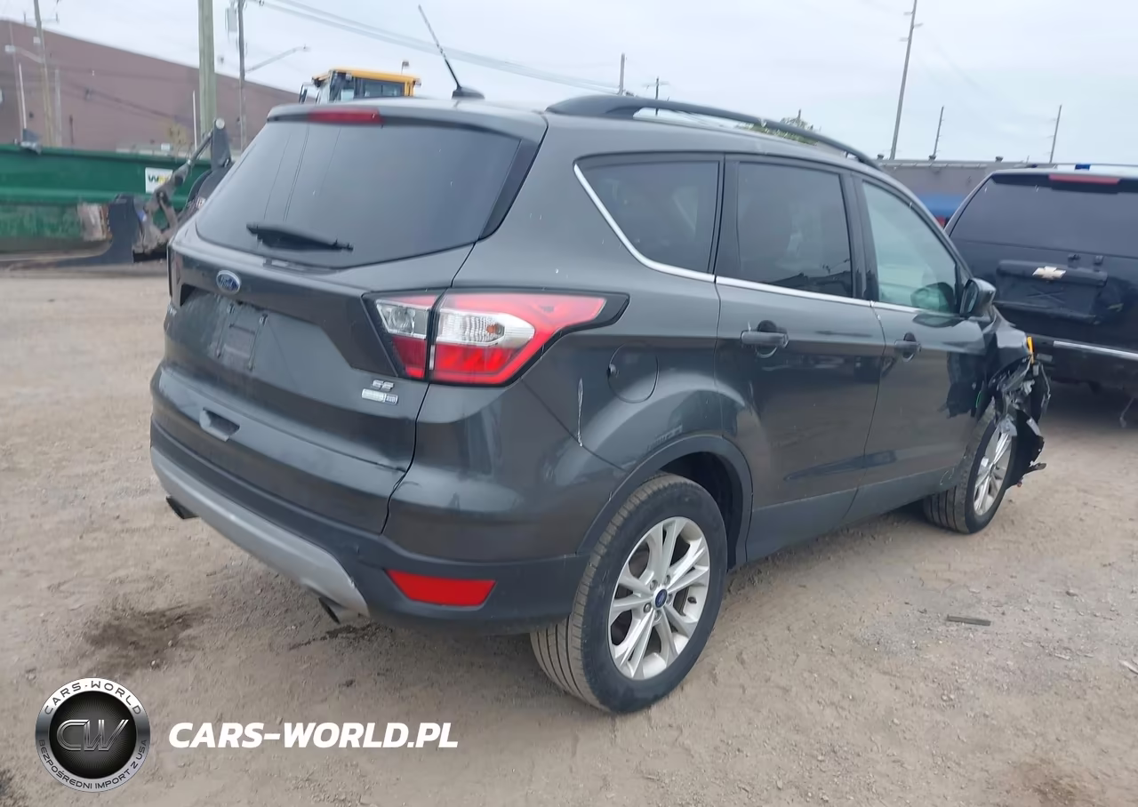 2018 Ford Escape Se VIN:1FMCU9GD4JUD35847 - 4