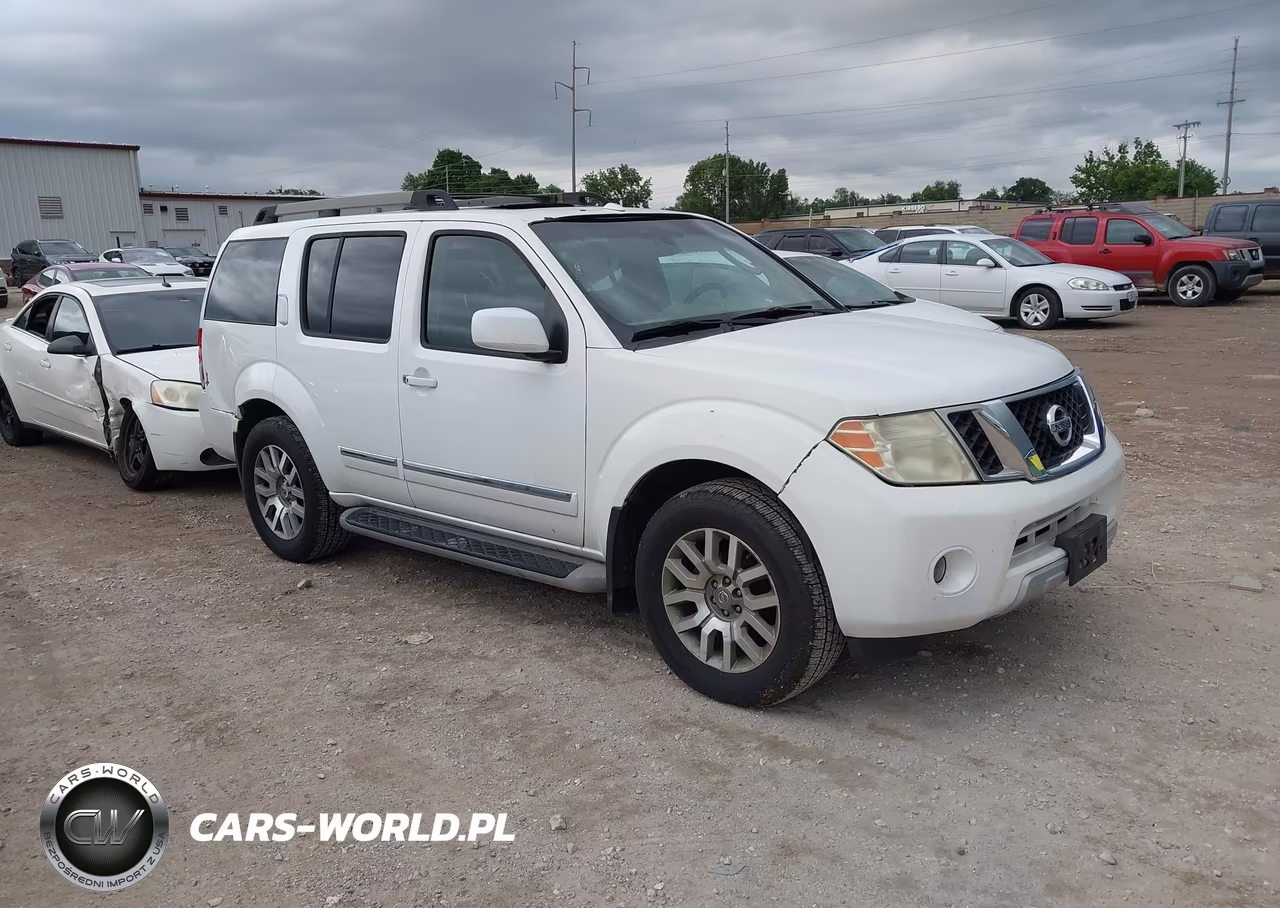 2011 Nissan Pathfinder Le