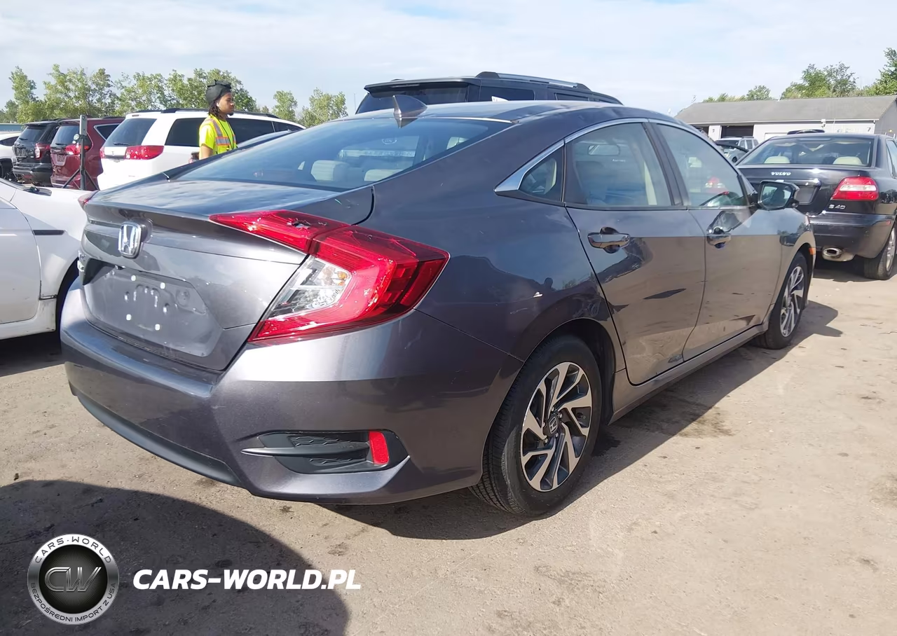 2017 Honda Civic Ex VIN:19XFC2F74HE070704 - 4