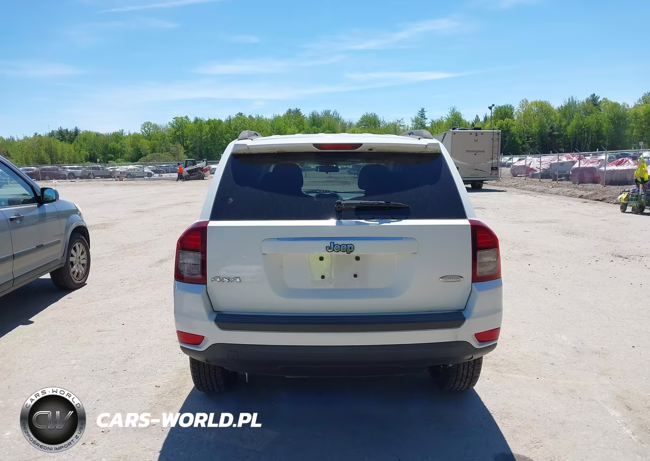 2014 Jeep Compass Latitude VIN:1C4NJDEB2ED784671 - 15