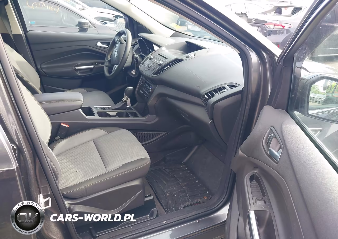 2017 Ford Escape Se VIN:1FMCU0GD9HUE89699 - 5