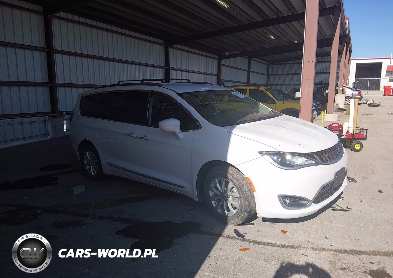 2019 Chrysler Pacifica Touring L – zdjęcie 1 z 18