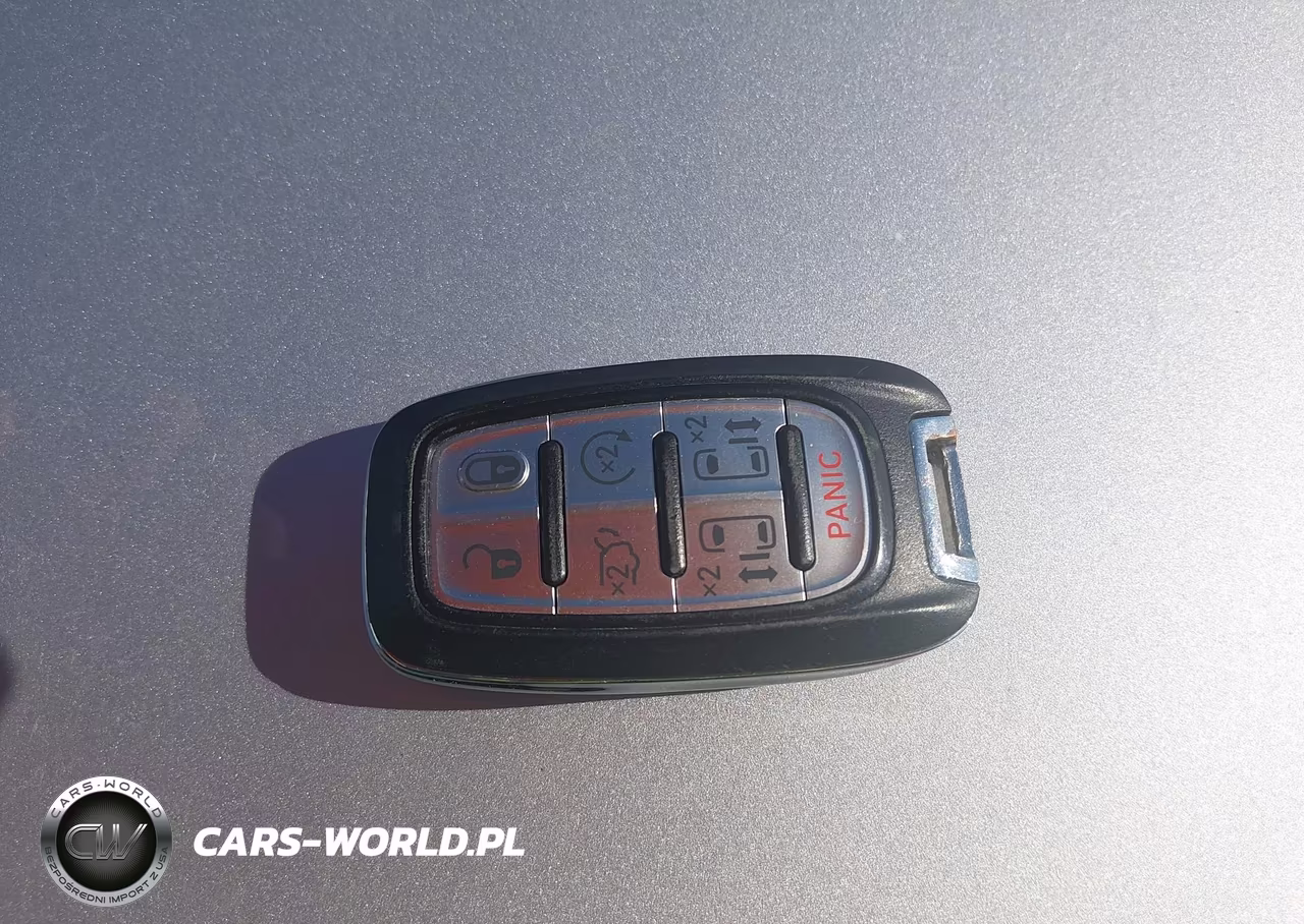 2019 Chrysler Pacifica Touring L VIN:2C4RC1BG5KR700751 - 11