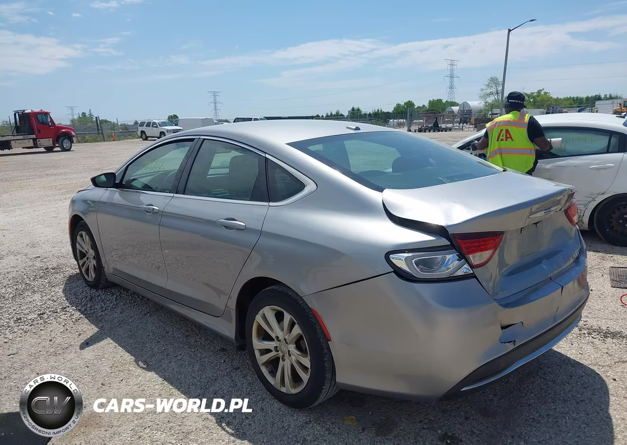 2015 Chrysler 200 Limited VIN:1C3CCCAB0FN696140 - 3