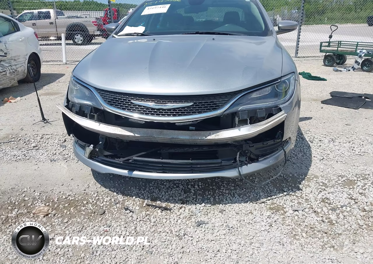 2015 Chrysler 200 Limited VIN:1C3CCCAB0FN696140 - 6