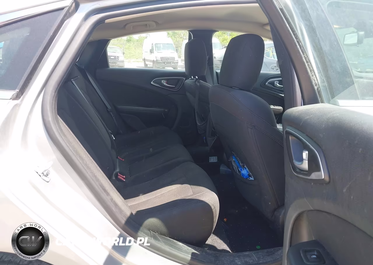 2015 Chrysler 200 Limited VIN:1C3CCCAB0FN696140 - 8