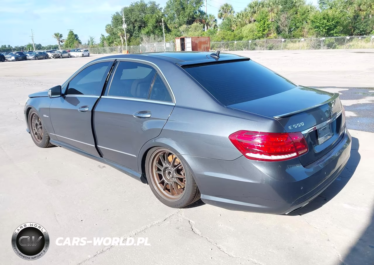 2010 Mercedes-Benz E 550 VIN:WDDHF7CB4AA033642 - 3