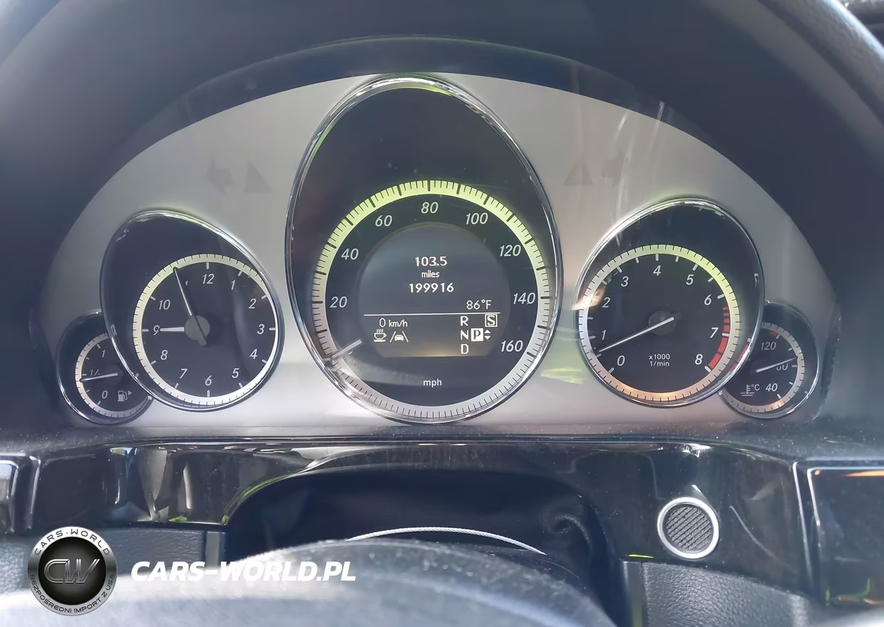 2010 Mercedes-Benz E 550 VIN:WDDHF7CB4AA033642 - 7