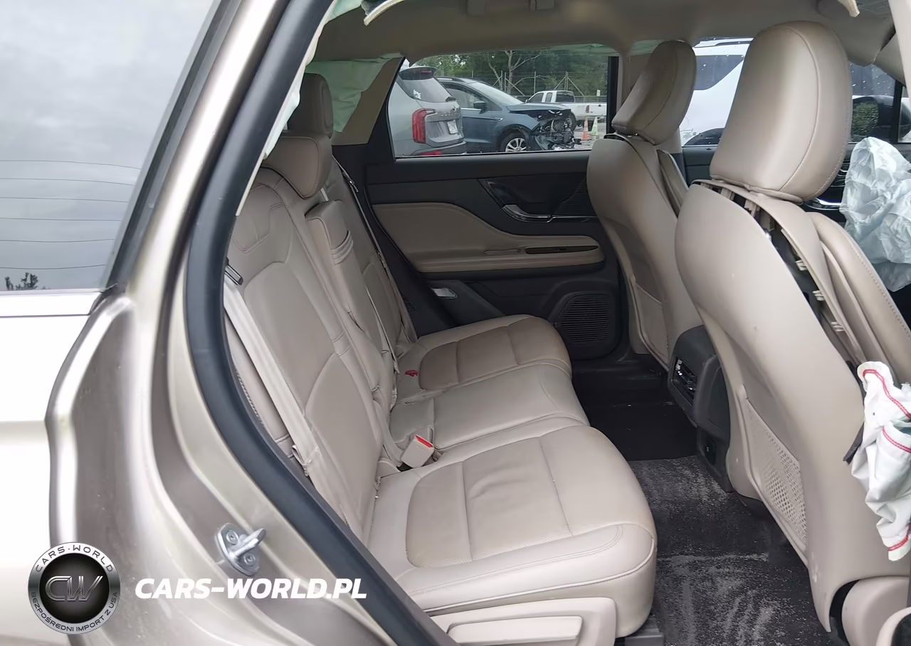 2021 Lincoln Corsair Standard VIN:5LMCJ1C94MUL03638 - 8