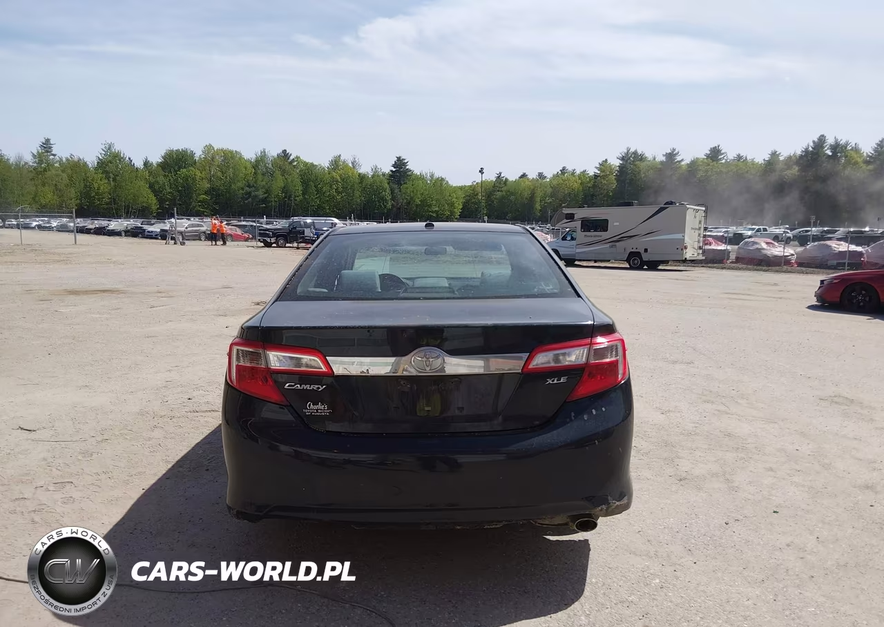 2014 Toyota Camry Xle VIN:4T4BF1FK4ER416950 - 17