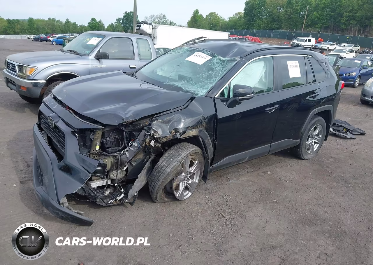 2024 Toyota Rav4 Xle VIN:2T3P1RFV9RW424028 - 2