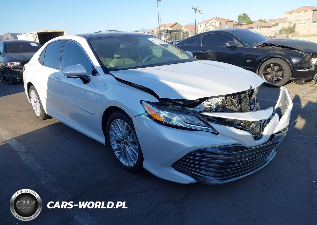 2020 Toyota Camry Xle – zdjęcie 1 z 16