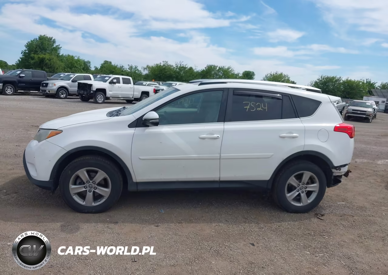 2015 Toyota Rav4 Xle VIN:2T3RFREVXFW381035 - 15