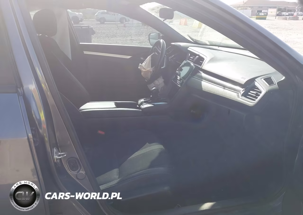 2019 Honda Civic Sport VIN:2HGFC2F82KH596612 - 5