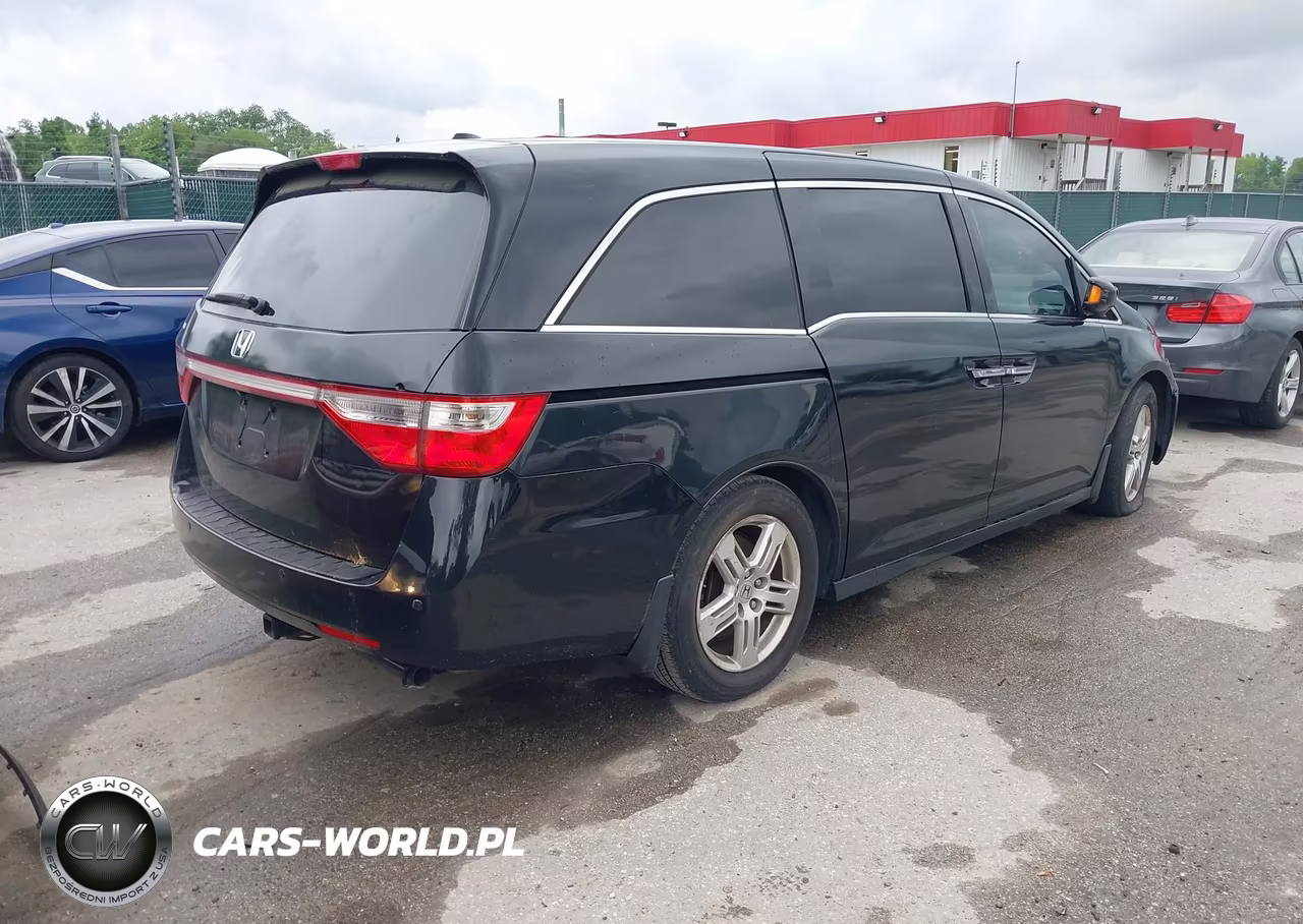 2012 Honda Odyssey Touring-Touring Elite VIN:5FNRL5H91CB065184 - 4