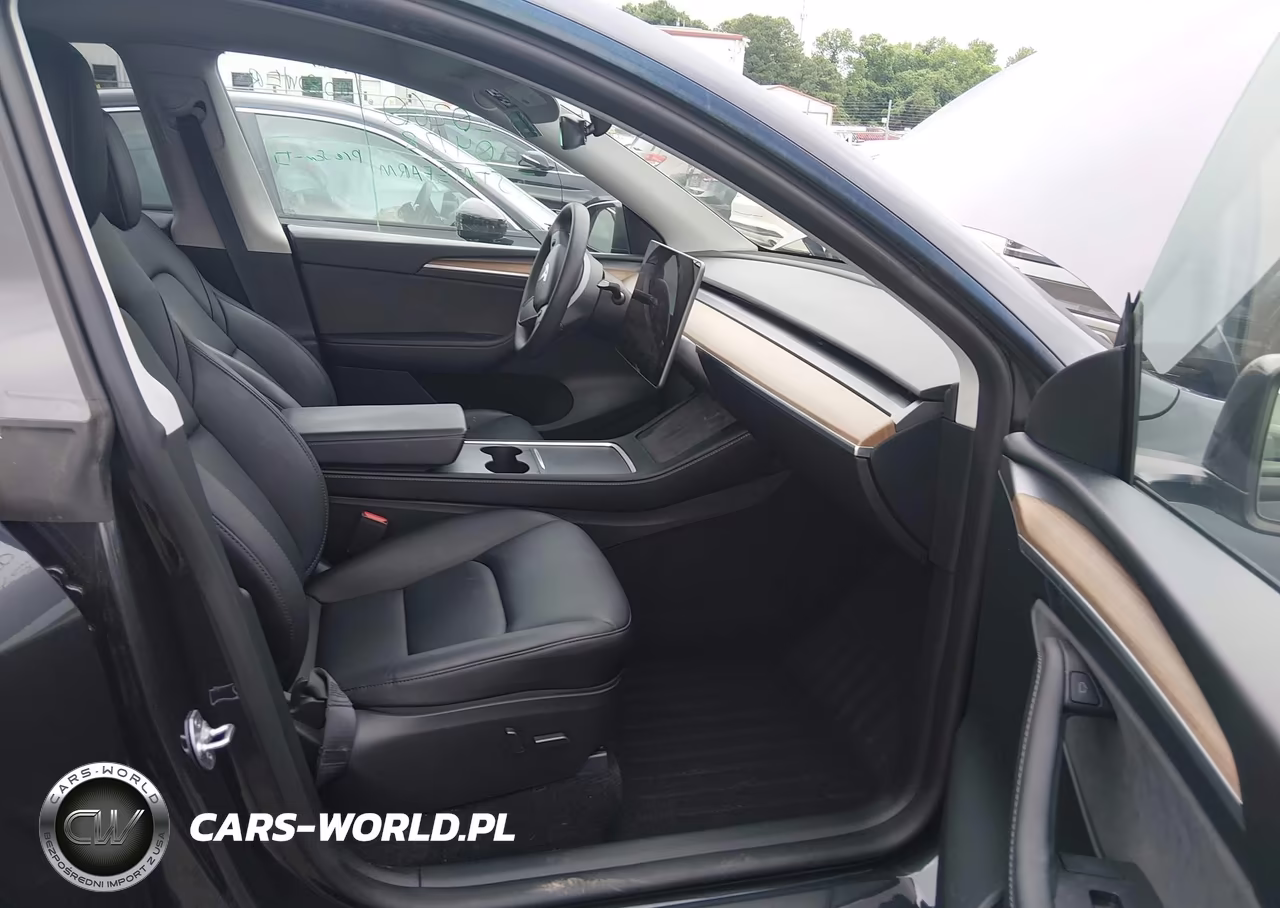 2024 Tesla Model Y Performance Dual Motor All-Wheel Drive VIN:7SAYGDEF1RF034906 - 5