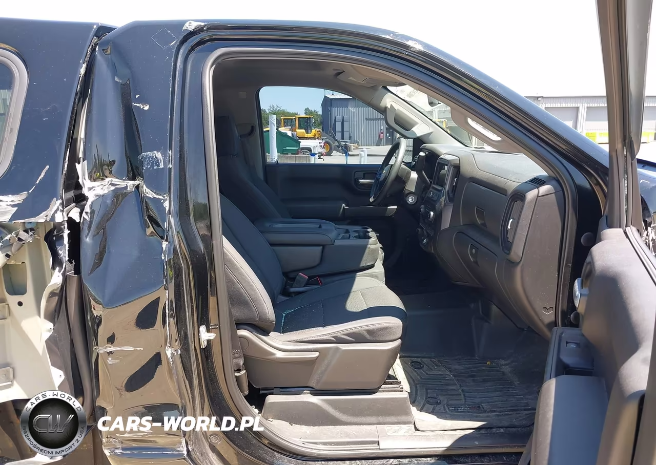 2019 Chevrolet Silverado 1500 Work Truck VIN:3GCNYAEF8KG174950 - 5