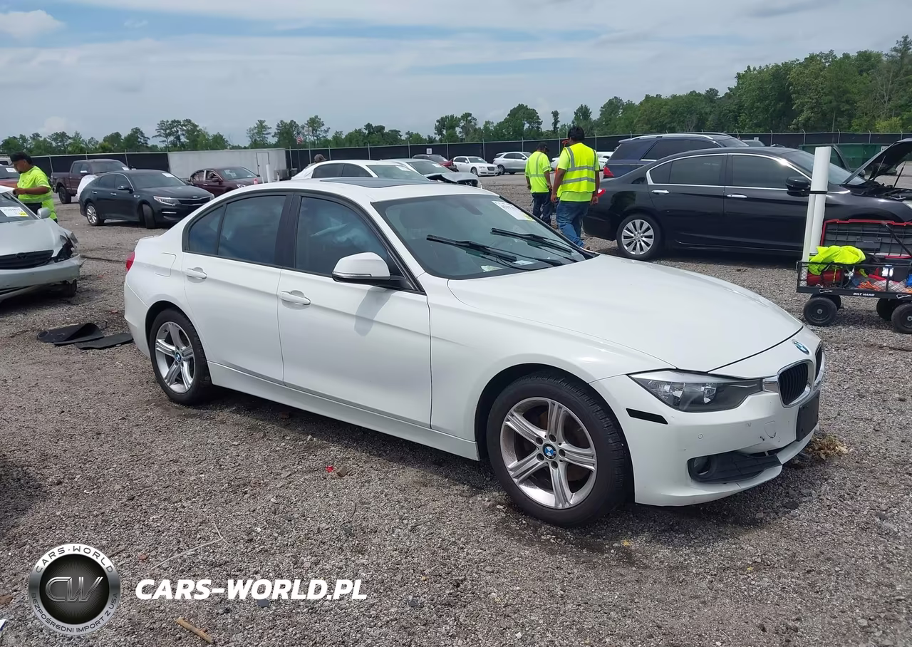 2015 BMW 320I xDrive – zdjęcie 1 z 16