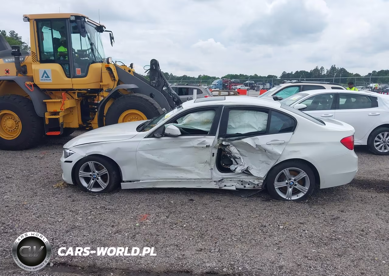 2015 BMW 320I xDrive VIN:WBA3C3G52FNT51265 - 14