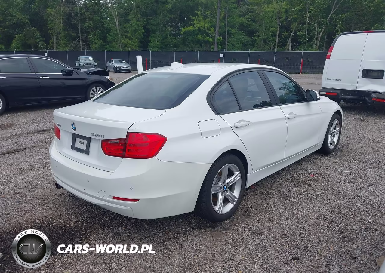 2015 BMW 320I xDrive VIN:WBA3C3G52FNT51265 - 4