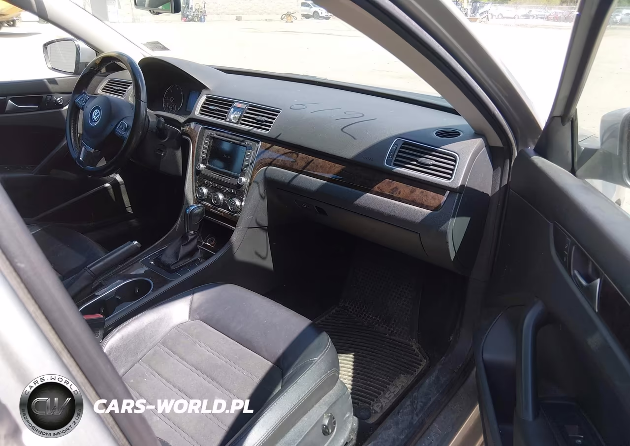 2014 Volkswagen Passat 2.0L Tdi Sel Premium VIN:1VWCN7A33EC096922 - 5