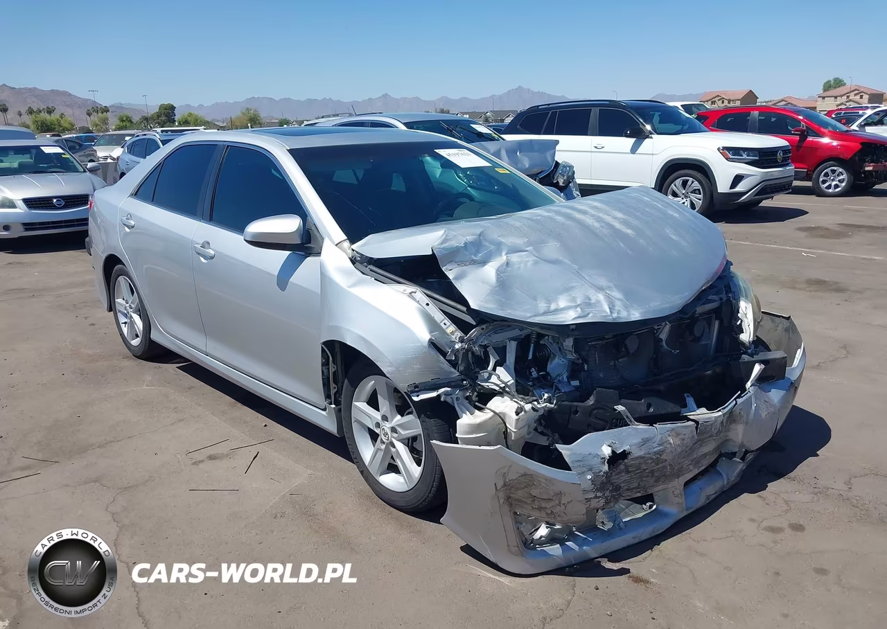 2012 Toyota Camry Se – zdjęcie 1 z 16
