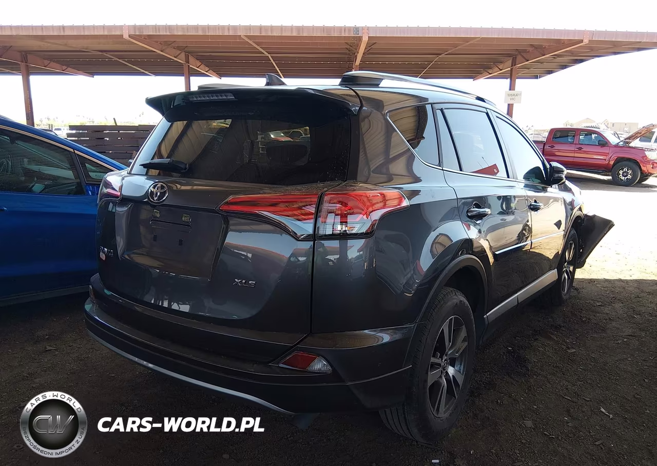 2018 Toyota Rav4 Xle VIN:JTMWFREV5JJ187071 - 4