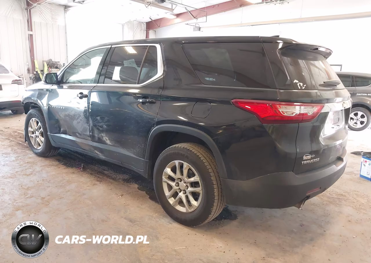 2019 Chevrolet Traverse Ls VIN:1GNERFKW1KJ151210 - 3