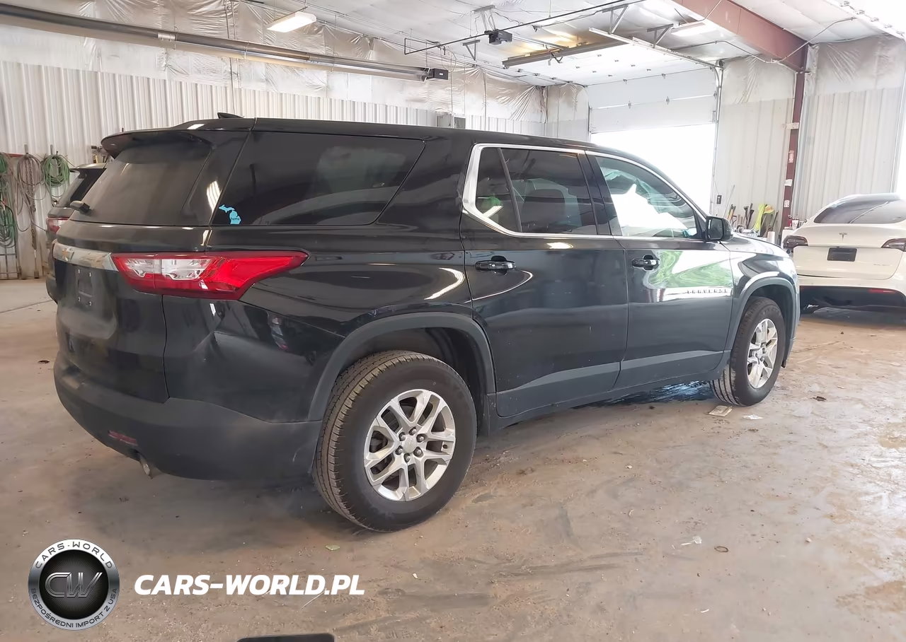 2019 Chevrolet Traverse Ls VIN:1GNERFKW1KJ151210 - 4