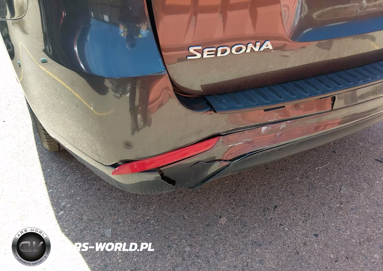 2017 Kia Sedona Lx VIN:KNDMB5C19H6284380 - 6