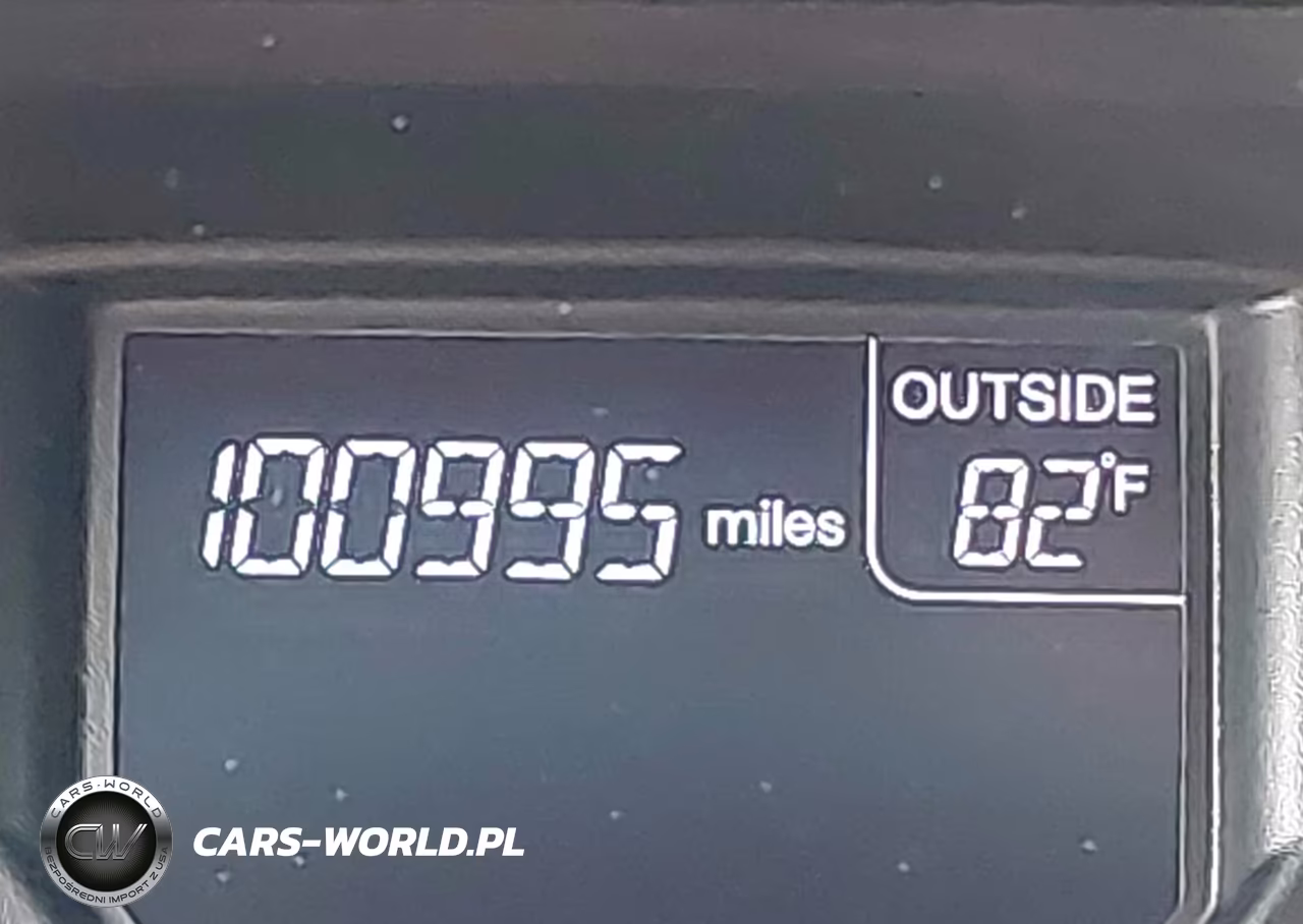 2016 Honda Odyssey Se VIN:5FNRL5H39GB075933 - 16