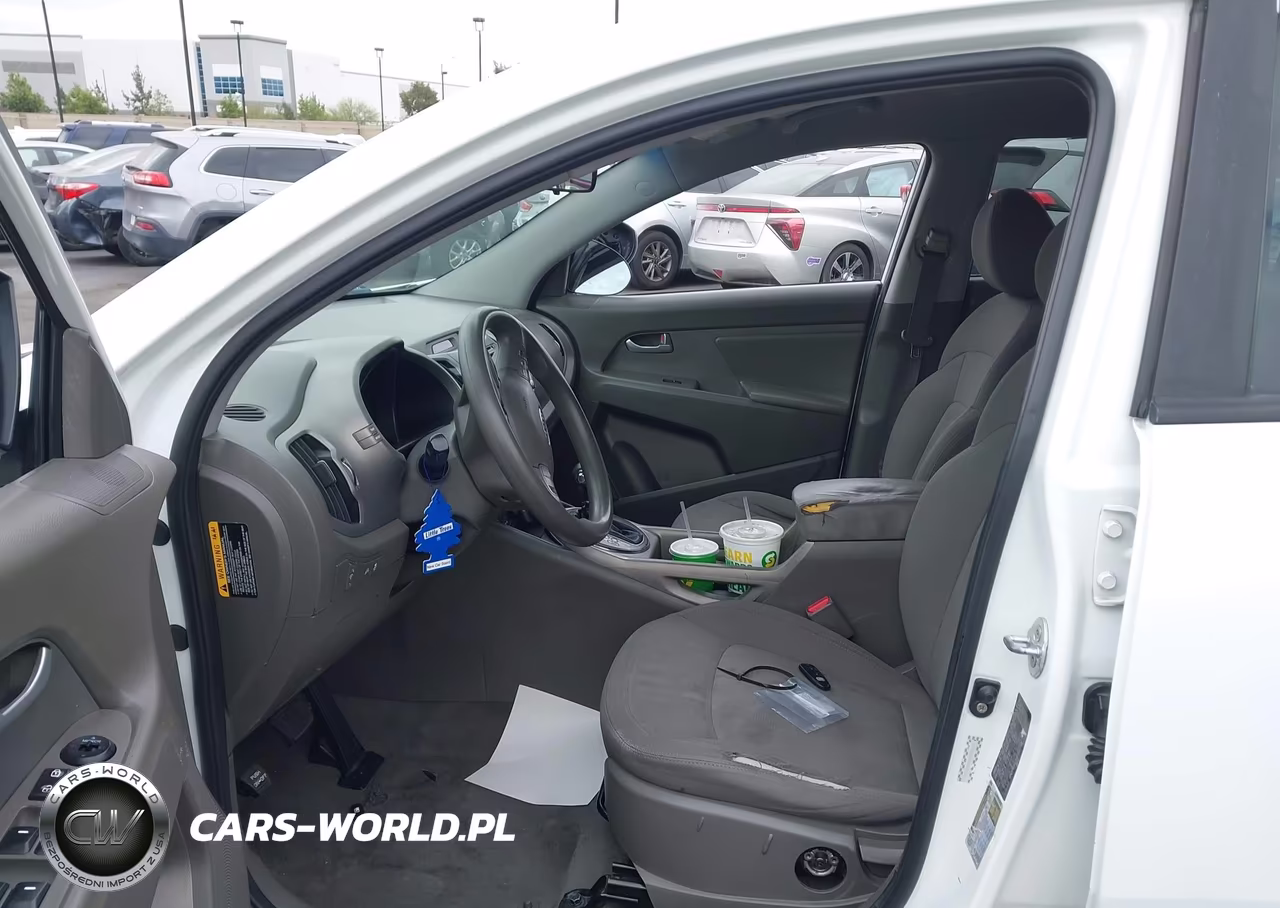 2011 Kia Sportage Lx VIN:KNDPB3A26B7031158 - 5