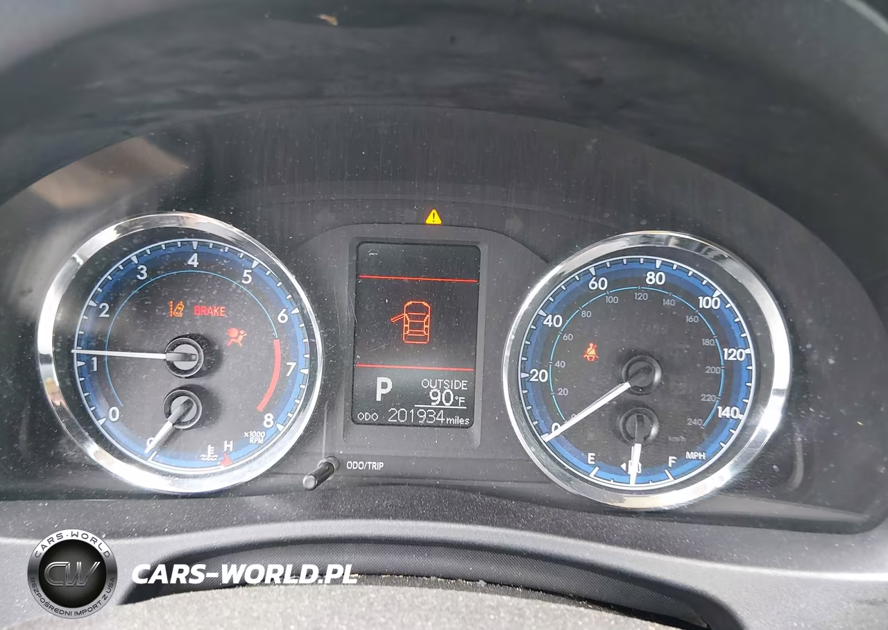 2018 Toyota Corolla Le VIN:2T1BURHE1JC995543 - 7