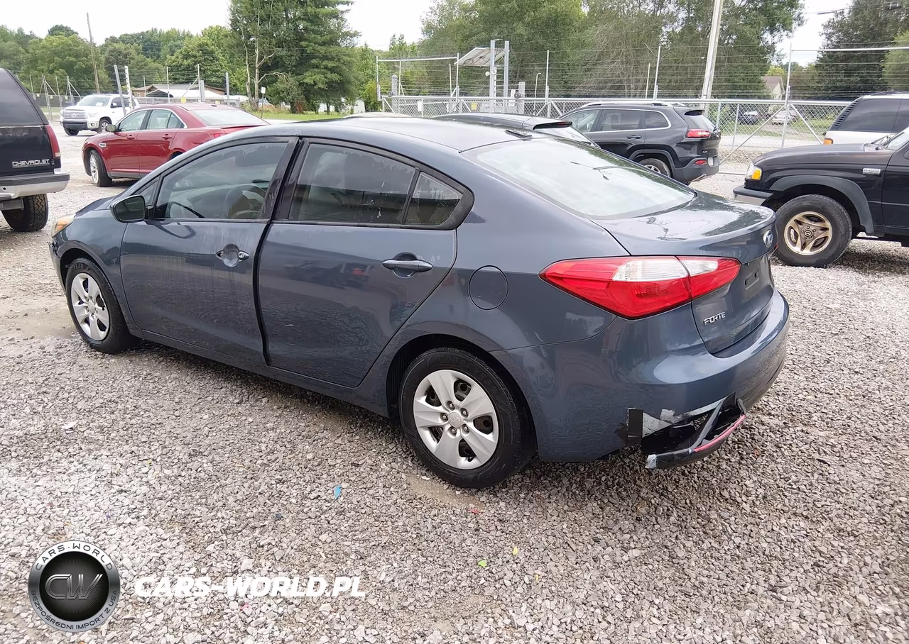 2016 Kia Forte Lx VIN:KNAFK4A60G5574249 - 3