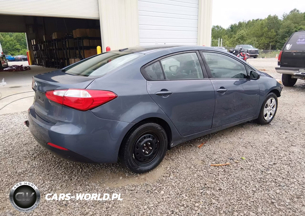2016 Kia Forte Lx VIN:KNAFK4A60G5574249 - 4