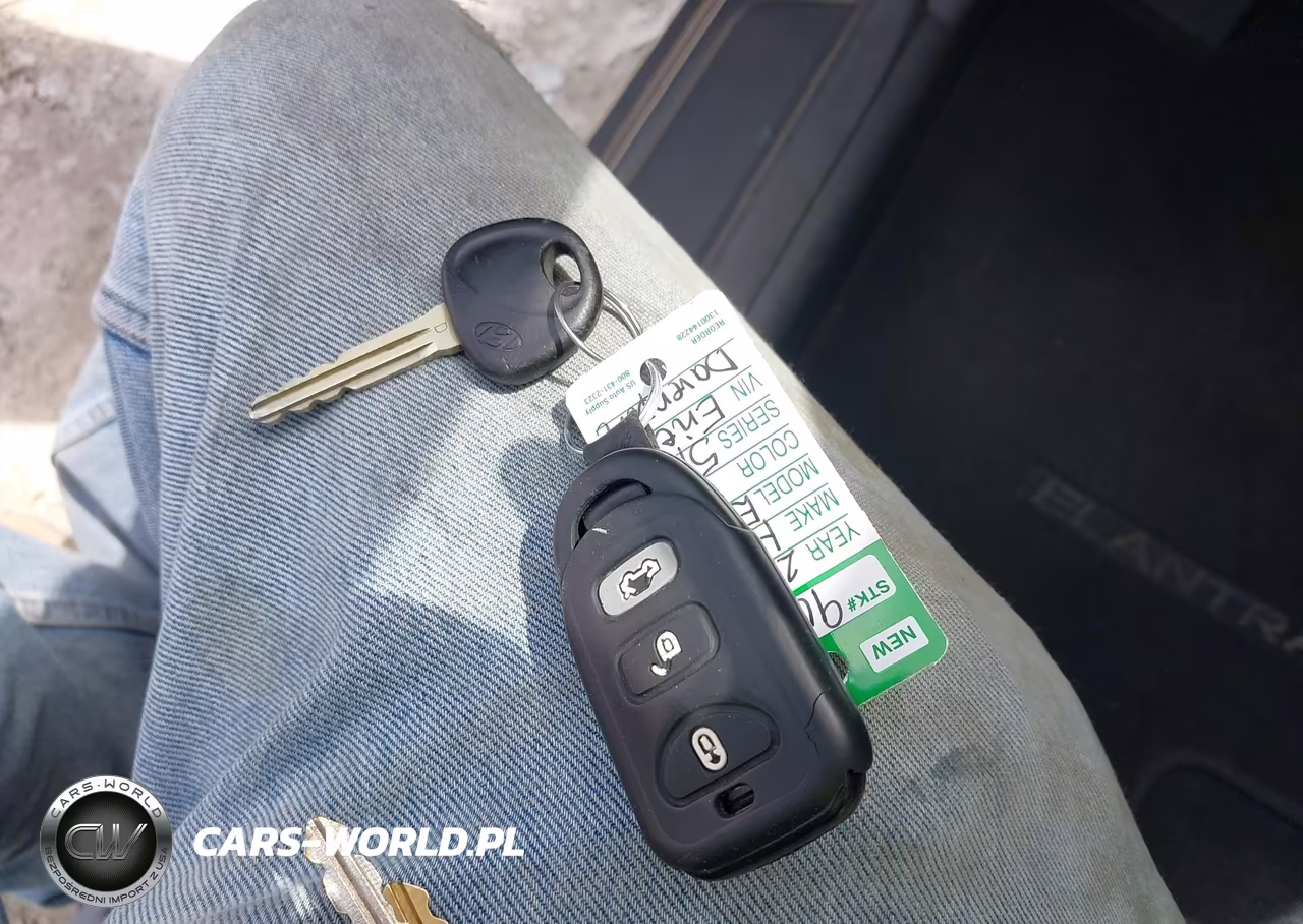 2008 Hyundai Elantra Gls-Se VIN:KMHDU46D68U536202 - 11